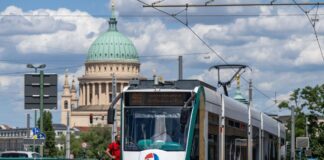 Pendlerchaos droht am Montag – Warnstreiks in Brandenburg Die Gewerkschaft Verdi kündigt für Montag einen Warnstreik beim öffentlichen Nahverkehr in Brandenburg an (Archivbild).