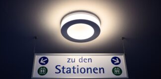 Klinik zu Missbrauchsverdacht: 4-Augen-Prinzip verletzt Die Havelland Kliniken GmbH will den Fall des Verdachts des sexuellen Missbrauchs gegen einen Kinderarzt aufarbeiten und ihr Konzept zum Schutz von Kindern überprüfen. (Symbolbild)