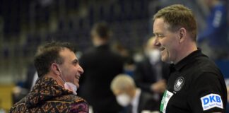 Gislason findet Hannings Kritik am EM-Kader «ungewöhnlich» Bob Hanning (l) und Bundestrainer Alfred Gislason sind beim EM-Kader nicht einer Meinung. (Archivbild)