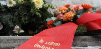 Bezirk will Grabstelle von Hatun Sürücü dauerhaft erhalten Gedenken an Hatun Sürücü, die vor 20 Jahren erschossen wurde. (Archivbild)