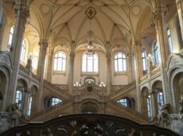 Wohnungssuchende betrogen? 29-Jähriger steht vor Gericht Ein 29-Jähriger soll Mietinteressenten getäuscht und Vorauszahlungen erschlichen haben. Sein Verteidiger kündigte eine Aussage an. (Foto Illustration)