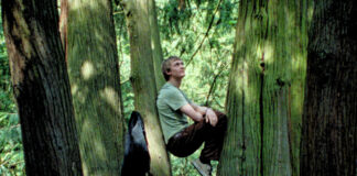 Neu im Kino: Indikó Enyedis Natur-Mensch-Drama „Silent Friend“ Hannes (Enzo Brumm) fühlt sich an der Universität als Außenseiter. Bild: Pandora