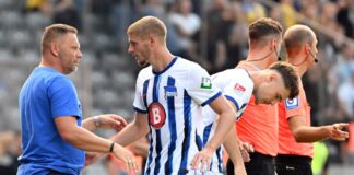 Ganz klassisch: So halten sich die Dardais auf dem Laufenden Marton (M) ist noch in Berlin, Pal Dardai (l) arbeitet inzwischen in Ungarn. (Archivbild)