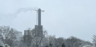 Feuerwehr im Großeinsatz bei Stromausfall – Heime betroffen Der Stromausfall in Berlin ist eine Herausforderung für Feuerwehr und andere Hilfsorganisationen.