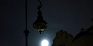 Anschlag auf Stromnetz: Spekulationen über Russland Nach dem Anschlag auf das Stromnetz in Berlin wird im Internet über eine mögliche Beteiligung Russlands spekuliert.