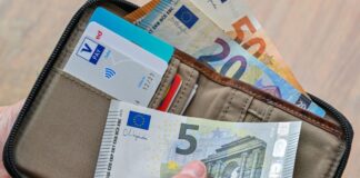 Brandenburg bei Gehältern von Tarif-Azubis Ost-Schlusslicht Brandenburg hatte im vergangenen Jahr die geringsten Azubi-Gehälter im Osten. (Symbolbild)