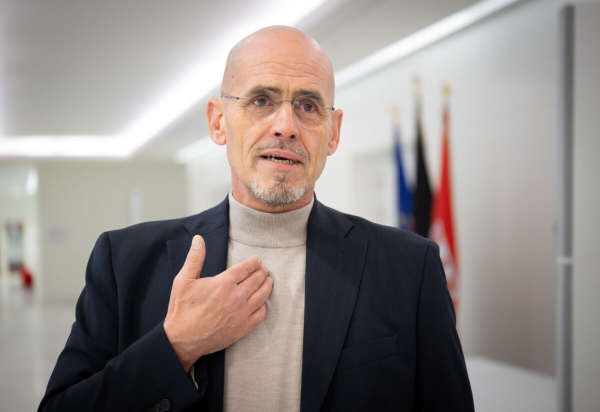 BSW-Fraktionschef Lüders Brandenburgs BSW-Fraktionschef Niels-Olaf Lüders kritisiert, dass kein Vertreter der Opposition in der Kontrollkommission des Landtags für den Verfassungsschutz vertreten ist (Archivbild).