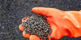 Stadtreinigung: An Recyclinghöfen gibt es keinen Splitt Angesichts des Winterwetters bleibt Splitt in Berlin gefragt. (Archivbild)