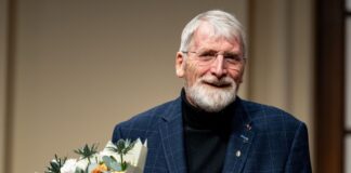 Mehrere Auszeichnungen für die Erinnerung an jüdisches Leben Rainer Klemke aus Berlin hat sich für für das Denkmal für die ermordeten Juden Europas in der deutschen Hauptstadt eingesetzt.