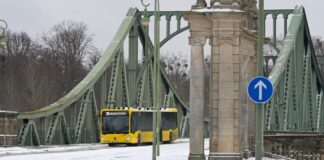 Warnstreiks in Brandenburg – Chaos bei Bus und Bahn droht Der Warnstreik der Gewerkschaft Verdi führt in Brandenburg voraussichtlich zu zahlreichen Ausfällen. (Archivbild)
