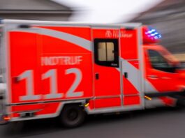 Mann stirbt nach Einbruch in vereisten See in Berlin Der Senior starb im Krankenhaus. Es laufen Ermittlungen. (Symbolbild)