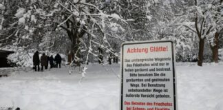 Stahnsdorfer Friedhof wegen Glätte vorübergehend geschlossen Der Südwestkirchhof Stahnsdorf ist wegen Glätte vorübergehend geschlossen.