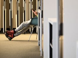 Die Amerika-Gedenkbibliothek ist ein Ort, der zum Aufwärmen einlädt. 