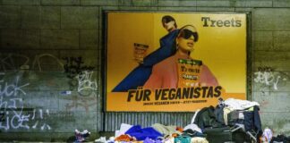 Eiseskälte in Berlin – Nahverkehr rollt wieder In einer der kältesten Nächte des Jahres harrten Obdachlose auf der Straße aus.