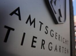 Arzt attackiert Pfleger seiner Mutter – Geldstrafe Der Arzt hatte vor Gericht Reue gezeigt. (Symbolbild)