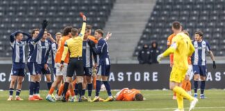 Drei Spiele Sperre für Kownacki: Hertha legt Einspruch ein Der Pole war vom Platz gestellt worden.