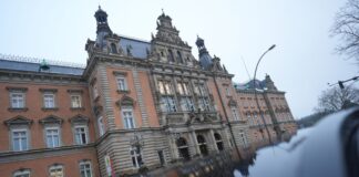 Prozess gegen rechtsextreme Terrorgruppe beginnt am 5. März Der Prozess gegen die mutmaßlichen Mitglieder einer rechtsextremistischen Terrorzelle soll im Hamburger Strafjustizgebäude stattfinden. (Archivbild)