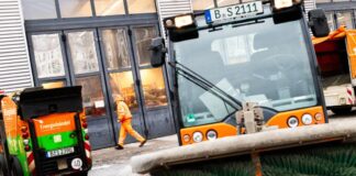 Berlin im Krisenmodus: Erst kein Strom und dann noch Winter Die Winterdienste haben im Januar alle Hände voll zu tun. (Archivbild)