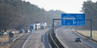 Sperrung auf A24 vorzeitig aufgehoben In diesem Jahr wurde die A24 bereits mehrfach für Brückenbauarbeiten zwischen den Anschlussstellen Hagenow und Wöbbelin voll gesperrt. (Archivbild)