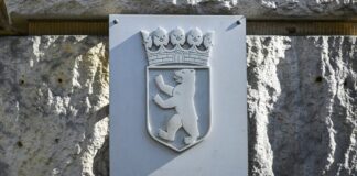 Prozess gegen mutmaßlichen Milizenführer in Berlin Vor einem Staatsschutzsenat des Berliner Kammergerichts beginnt der Prozess gegen einen mutmaßlichen Milizenführer. (Symbolbild)