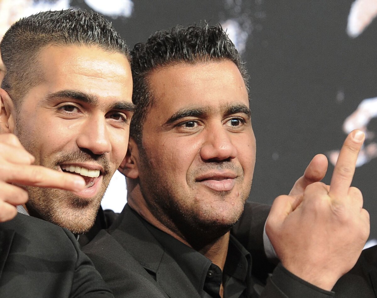 Der Rapper Bushido (l) posiert mit Arafat Abou-Chaker Bushido (links) und Arafat Abou-Chaker zeigten sich häufig gemeinsam der Öffentlichkeit. (Archivbild)