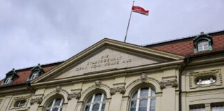 Brandenburgs Landesregierung will 700 Stellen einsparen Brandenburgs Landesregierung muss Geld sparen. (Archivbild)