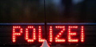 Einbruch in Gerätehaus: Polizei prüft Verbindung zu Unfall Nach einem Einbruch in der Gemeinde Fehrbellin am Montagmorgen, kommt es wenig später zu einem Unfall auf der A24. Die Polizei vermutet einen Zusammenhang. (Symbolbild)