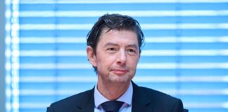 Streit um Aussage zum Corona-Ursprung: Drosten siegt am OLG Der Virologe Drosten hat vor Gericht Erfolg gegen Äußerungen des Nanowissenschaftlers Wiesendanger. (Archivbild)