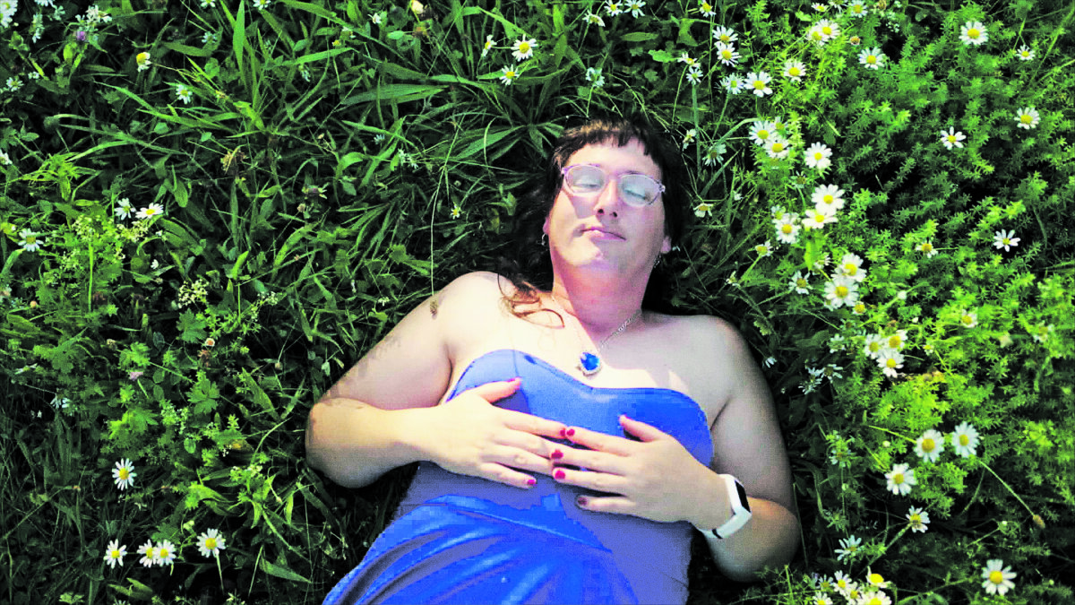 Melina fu?hlt sich endlich angekommen im eigenen Körper. Bild: Douglas Wolfsperger Filmproduktion Melina fu?hlt sich endlich angekommen im eigenen Körper. Bild: Douglas Wolfsperger Filmproduktion