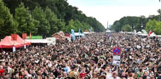 CSD Berlin startet am Vorabend der Parade: «Haltung ist hot» Der Berliner CSD beginnt in diesem Jahr bereits mit einer Demonstration am Vorabend der großen Parade. (Archivbild)