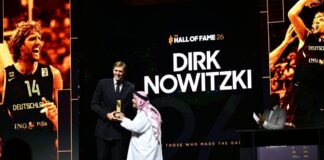 Nowitzki jetzt in Ruhmeshalle des Weltbasketballs Dirk Nowitzki gehört nun zur Hall of Fame des Basketball-Weltverbandes.