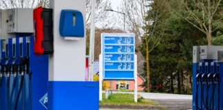 Wo in Brandenburg die hohen Spritpreise besonders wehtun Die Spritpreise sind zuletzt deutlich gestiegen. (Archivbild)