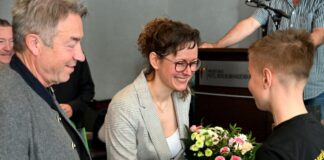 Der Landesanglerverband Brandenburg zeichnete gemeinsam mit Landwirtschaftsministerin Hanka Mittelstädt (SPD) erstmals «Junganglerkönige» aus.