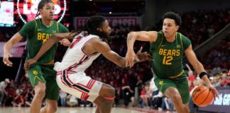 Neuzugang Michael Rataj zwischen Alba-Debüt und NBA-Traum Alba-Neuzugang Michael Rataj (r.) war zuletzt in den USA für die Baylor University im Einsatz (Archivbild)