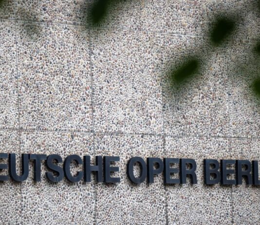 Operndirektor Fehrle bedauert Rücktritt von Wedl-Wilson Das Opernhaus ist Mitglied des Berliner Landesverbands Deutscher Bühnenvereine. (Symbolbild)