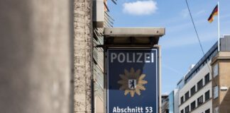 Klage über marode Polizeiwache – Motten, Ratten, Platzmangel Hier sollen laut Personalrat schlimme Zustände herrschen: Polizeigebäude Friedrichstraße.
