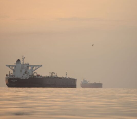 SPD-Länderchefs fordern Sonder-MPK zur Energiesicherheit Angesichts der volatilen Lage am Golf wollen die SPD-geführten Bundesländer eine Sonder-MPK mit dem Kanzler.