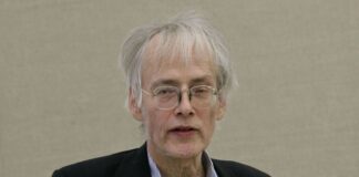 Der emeritierte Professor der Kunstakademie Münster, der in Hannover und Berlin lebte, galt als ein Pionier der Konzeptkunst. 