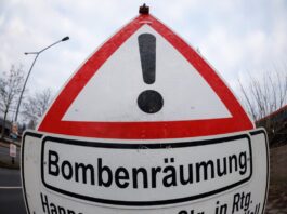 Drei der fünf gefundenen Bomben werden heute entschärft Drei Bomben sollen am Dienstag unschädlich gemacht werden. (Symbolbild)