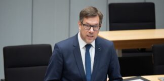 Senat: Hinrichtungsszenen bei Demonstrationen verbieten Am 8. April wurden laut Hochgrebe bei einer propalästinensischen Demonstration gefesselte Menschen in Gefangenenkleidung unter einer Art Galgen aufgestellt. (Archivbild)