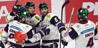Eisbären wieder im Finale: «Niemals unterkriegen lassen» Die Eisbären Berlin stehen erneut im Finale der DEL.