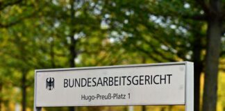 Betriebsteil von Ryanair-Tochter kann Betriebsrat wählen Entscheidung des Bundesarbeitsgerichts zu Standorten für Betriebsratswahlen. (Illustration)