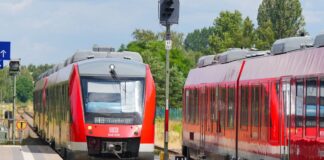 Rassistischer Vorfall in Regionalbahn schlägt Wellen In einer Regionalbahn kommt es zu einem assistischen Zwischenfall, der nach einem Video in den sozialen Medien eine Debatte um Zivilcourage auslöst. (Symbolbild)