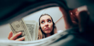 Zwischen Späti, Streaming und Stromrechnung: So erkennen Berliner ihre versteckten Geldfresser Viele kleine Geldfresser summieren sich im Laufe eines Monats schnell auf. Bild: iStock / Getty Images Plus / nicoletaionescu