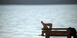 Zum Start der Badesaison: Wasserqualität fast überall hoch Die Badesaison kann pünktlich zum Wochenende starten. Laut Landesamt für Gesundheit und Soziales haben fast alle Badestellen in Berlin eine hohe Wasserqualität. (Symbolbild)