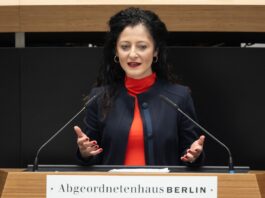Senatorin: Gleiche Vorgaben gegen Lohndumping in der Region Berlin will das Vergabegesetz für öffentliche Aufträge ändern, um eine bessere Tarifbindung der Unternehmen zu erreichen. (Archivbild)