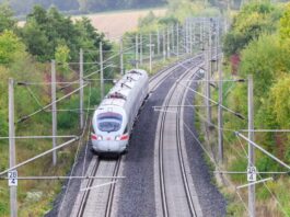 Stellwerksausfall: Zugverkehr Hamburg-Berlin beeinträchtigt Der Ausfall eines Stellwerks sorgt derzeit für große Probleme im Bahnverkehr zwischen Hamburg und Berlin. (Archivbild)