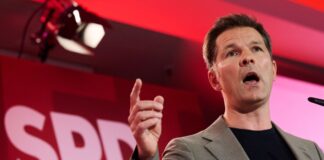SPD will das Rote Rathaus zurück – Rückenwind für Krach SPD-Spitzenkandidat Steffen Krach geht als neuer Landesvorsitzender in den Wahlkampf.