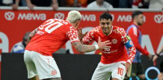 Amiri verdrückt sich im Interview: «Bin ich durch?» Der Mainzer Nadiem Amiri (r) sorgte nach dem 1:3 gegen den 1. FC Union Berlin für ein kurioses Interview.