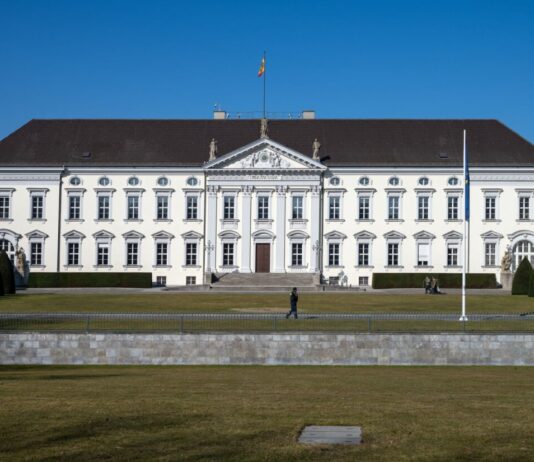 Kunstausstellung im Schloss Bellevue: Tickets wieder buchbar Schloss Bellevue wird bald saniert. (Archivbild)
